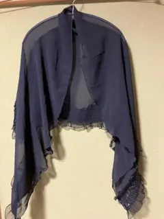 シフォン黒ケープ フリル付き