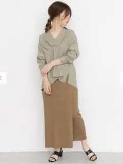 KBF＋　ラップニットタイトスカート　ベージュ