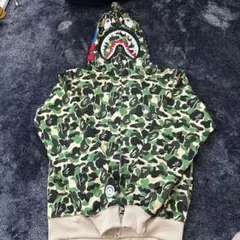 A BATHING APE 迷彩 シャークパーカーのサムネイル