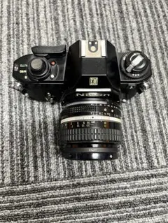 Nikon EM 一眼レフカメラ 本体のサムネイル