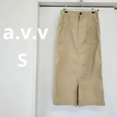 a.v.v ベージュ スリット入り カジュアルスカート　チノスカートのサムネイル