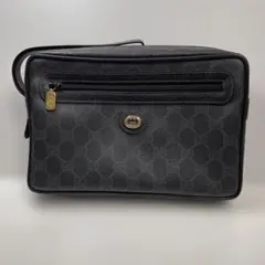 GUCCI ブラック ボディバッグ GGパターン 中古 美品 - メルカリ