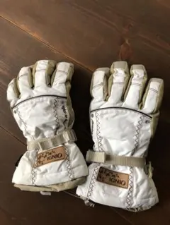 ★イグニオ　IGNIO スノボ スキー★手袋 グローブ ホワイトストーン　M
