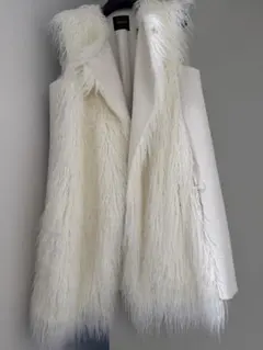 美品✨Theoryホワイト ファー付きベスト