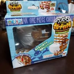 ワンピース キャラバンク モビーディック号 白ひげ海賊団 貯金箱 フィギュア付きのサムネイル