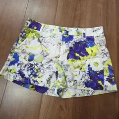 大人気　ZARA フラワープリント 花柄 ショートパンツ