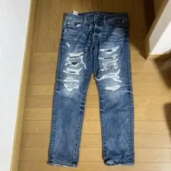 アメリカンイーグル　ダメージジーンズ