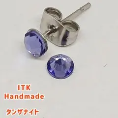 [タンザナイト]スワロフスキー使用アレルギー対応シンプルピアス