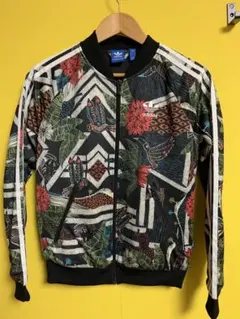 adidas トラックジャケット　M/95サイズ