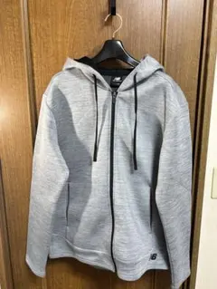 New Balance フード付きジャケット Lサイズ グレー