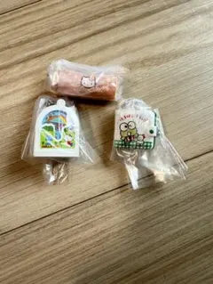 サンリオキャラクターズ　 レトロミニチュアチャーム2 3つセット