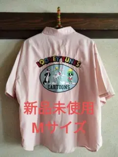 【新品未使用】しまむら　ルーニー・チューンズピンク半袖シャツ　レディースМサイズ