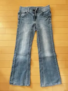 ブーツカットデニム ウエスト63cm