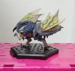 モンスターハンター　モンハン　フィギュア　リオレウス亜種