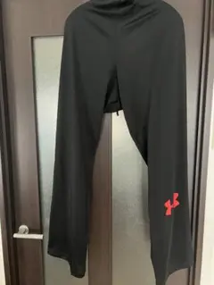 UNDER ARMOUR トレーニングパンツ ブラック/レッド