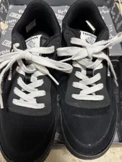 SixTONESコラボ　Reebok  スニーカー 限定品　24.5cm Reebok × SixTONES 『CLUB C 85 VINTAGE』全2色が国内6月21日より