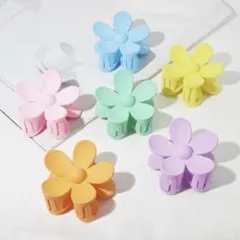 花型ヘアクリップ2色セット　紫・水色