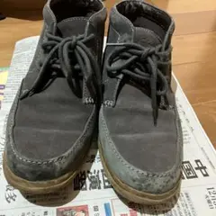 Clarks グレー スエード ブーツ
