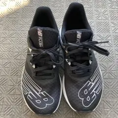New Balance Fresh Foam ブラック スニーカー
