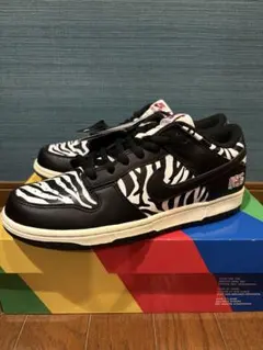 新品 NIKE クォータースナックス SB Dunk Low ゼブラ 26.5のサムネイル