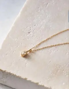 【新品未使用】ヴァンドーム青山 ホワイトトパーズネックレス K10