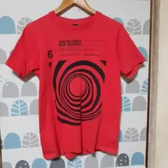 グラフィックプリント6 Tシャツ レッド　Sサイズ 美品　❇️更に値下げ‼️
