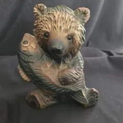 クマの貯金箱　木彫調