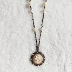 カメオ風ネックレス 薔薇 プラスヴァンドーム ヴァンドーム青山