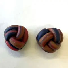 5522 ブラックとブラウンのマーブルピアス