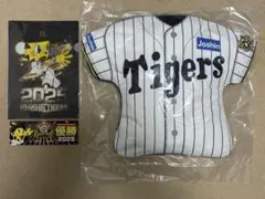 新品未開封】阪神タイガース優勝記念 ユニフォーム型クッション Joshin