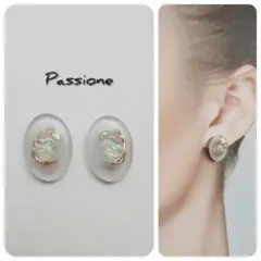 【一点物】‪立体オーロラクリア＆ライトグレー オーバル ピアス/イヤリング