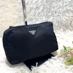 【極美品】プラダ ポーチ ナイロン 三角ロゴ ブラック 白タグ