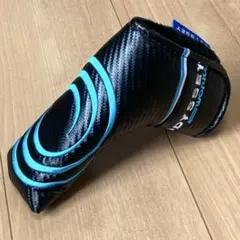 ★オデッセイ　Worksピン型パターカバー　black×blue★