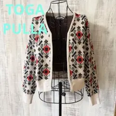 TOGA PULLA / トーガプルラ 総柄 ジャガード ニット カーディガンのサムネイル