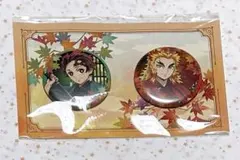 鬼滅の刃 京まふ 2021 竈門炭治郎 煉獄杏寿郎 アクリルスタンド 缶バッジ 鬼滅の刃」炭治郎や煉獄さんが、刀のつばにちょこんと乗っかった