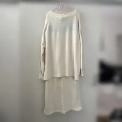 アイボリー リブ編み 長袖ニットセットアップ