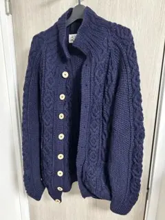 【美品】インバーアラン 希少茶タグ ネイビー ケーブル編み ニットカーディガン 美品】インバーアラン 希少茶タグ ネイビー ケーブル編み ニット
