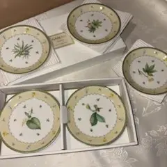 新品未使用 Herend 花柄皿 2枚セット - メルカリ