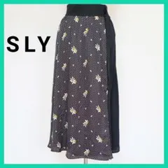 【新品】　SLY 花柄ドット柄 フレアスカート ブラック レーヨン100%