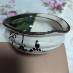 織部焼　陶印いり 鉢 小鉢 陶器 伝統工芸のサムネイル