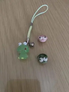 カエルの置物セット とカエルのストラップ