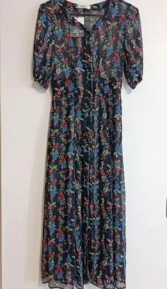 【新品】Andemiu フラワーストライプワンピース（web限定品）