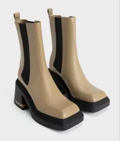Charles & Keith エンマリー チェルシーカーフブーツ - トープのサムネイル