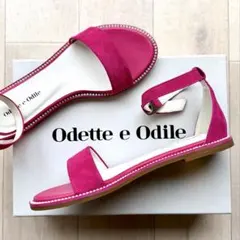 Odette e Odile ビジュー付きピンクサンダル(新品未使用)