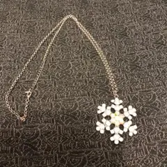 雪の結晶 ネックレス