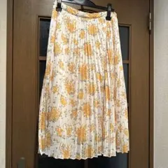 トランテアンソンドゥモード　プリーツ　スカート　黄色　花柄