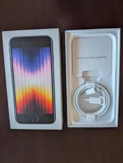 iPhone SE (第3世代)64GB 充電ケーブル箱付き