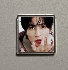 Item thumbnail for item efc6a681-3c1b-4fdf-9c89-4c7f4c2e4b8e