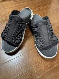 KEEN UNEEK SNK SLIDE ブラック×シルバー　サンダル 27cm
