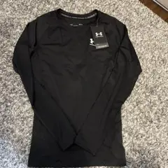 Under Armour ブラック アンダーシャツ MD
